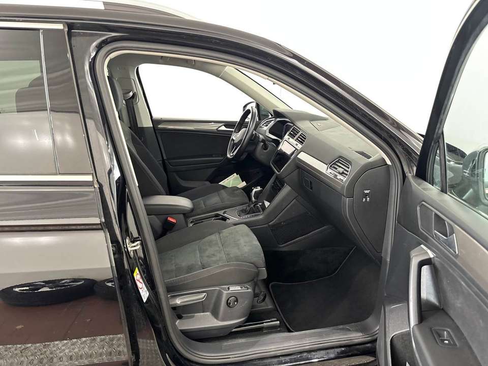 Volkswagen Tiguan Allspace - Imagem 9