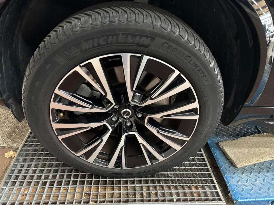 Volvo XC90 - Imagem 11