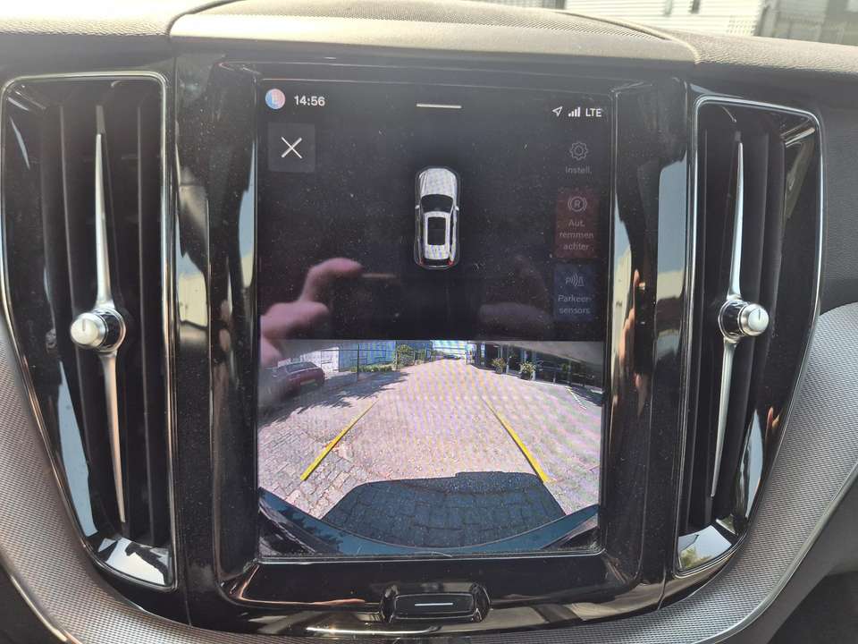 Volvo XC60 - Imagem 11