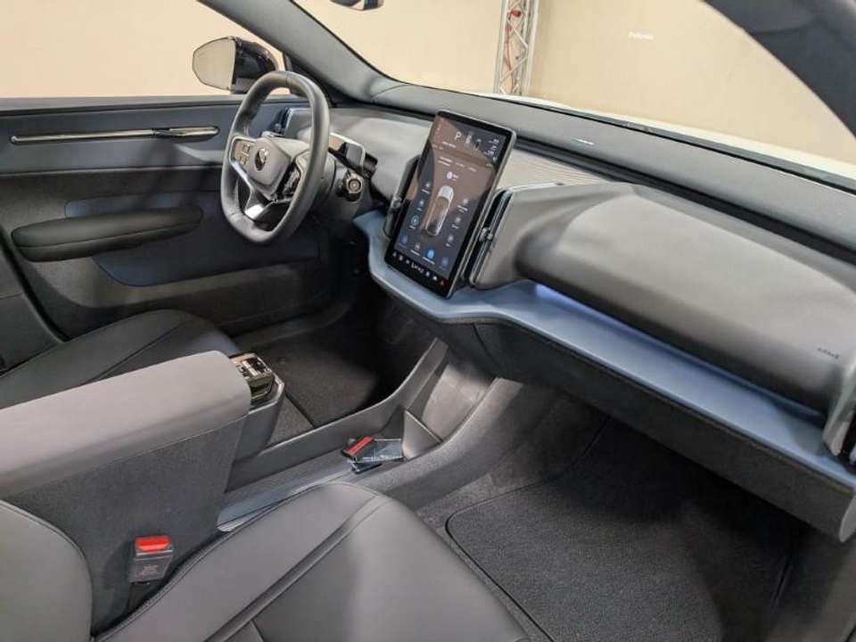 Volvo EX30 - Imagem 3