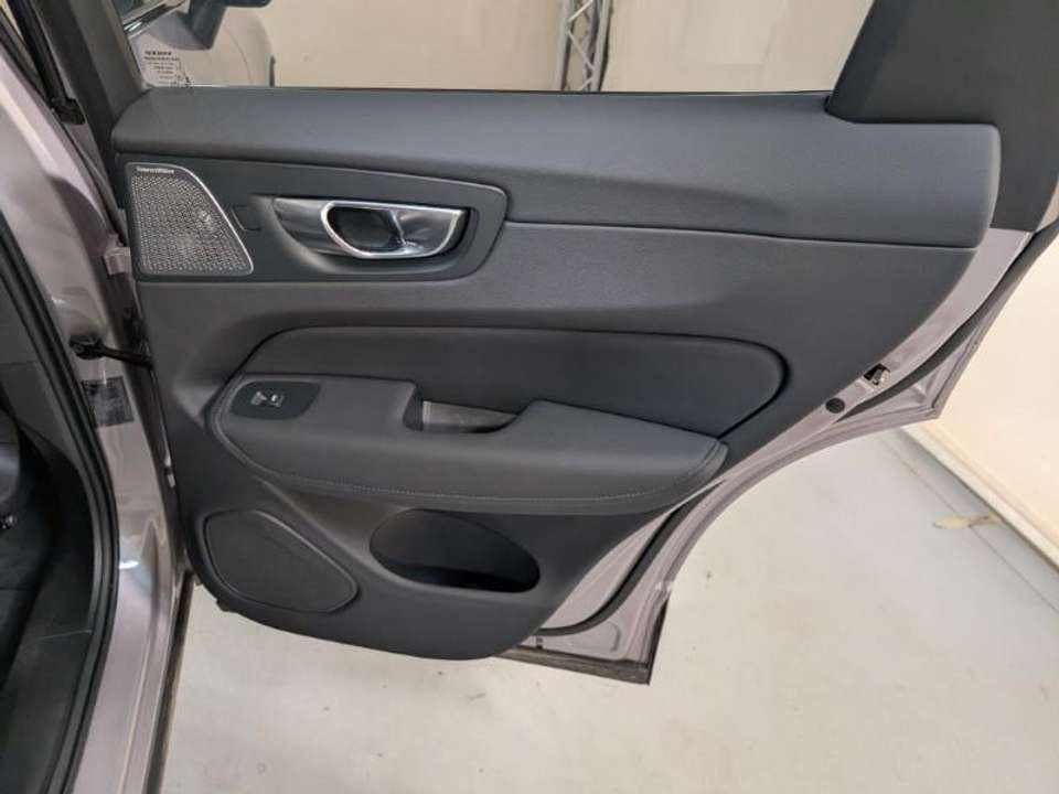 Volvo XC60 - Imagem 8