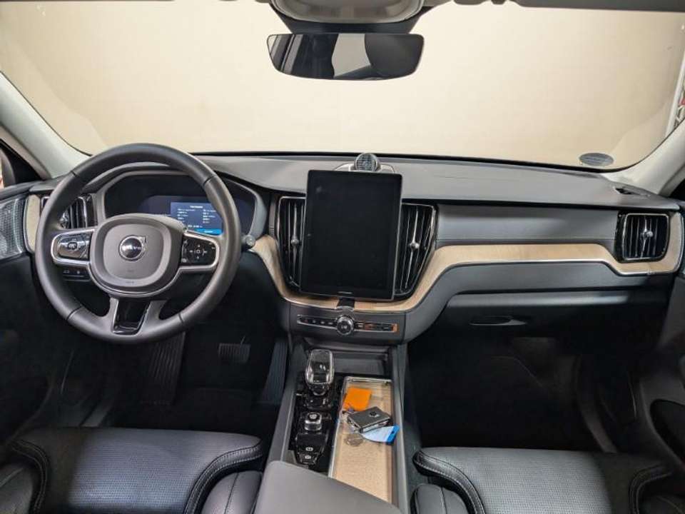 Volvo XC60 - Imagem 9