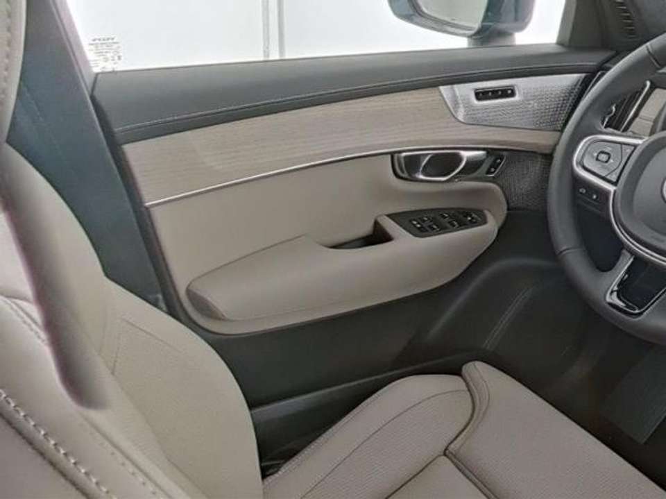Volvo XC90 - Imagem 9