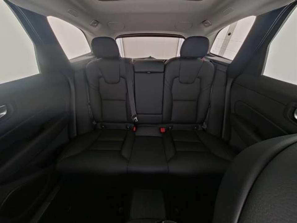 Volvo XC60 - Imagem 9