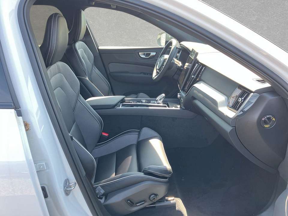 Volvo XC60 - Imagem 4