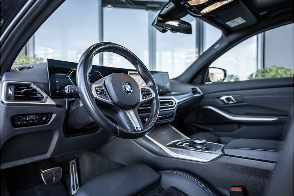 BMW 330 - Imagem 8
