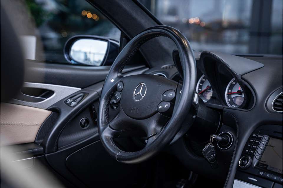 Mercedes-Benz SL 55 AMG - Imagem 13