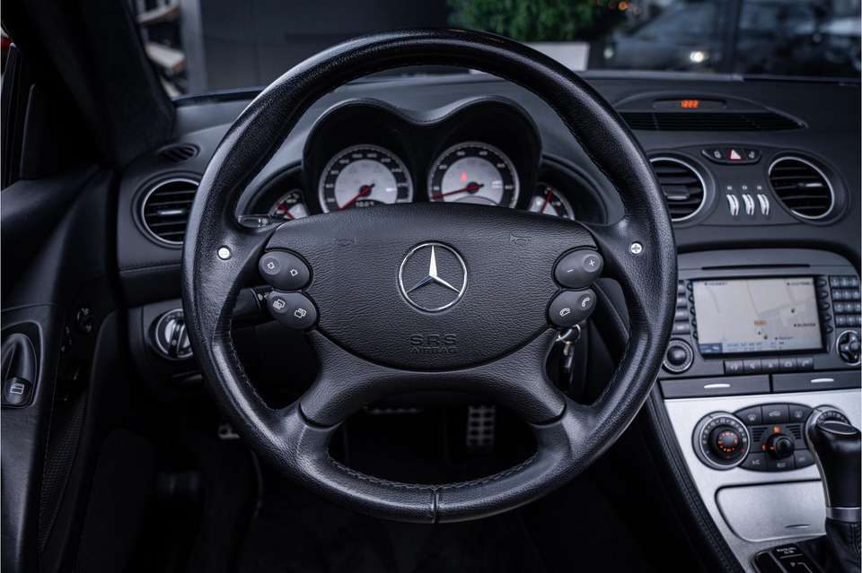 Mercedes-Benz SL 55 AMG - Imagem 17