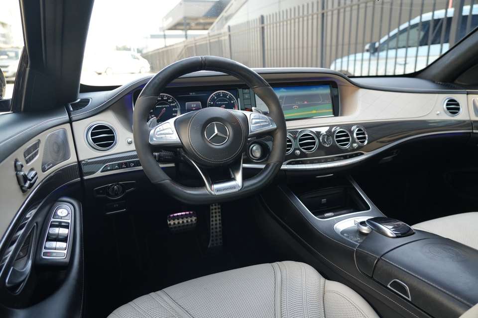 Mercedes-Benz S 63 AMG - Imagem 12