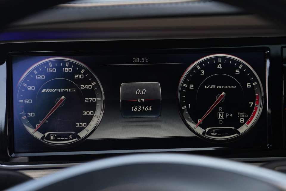 Mercedes-Benz S 63 AMG - Imagem 20