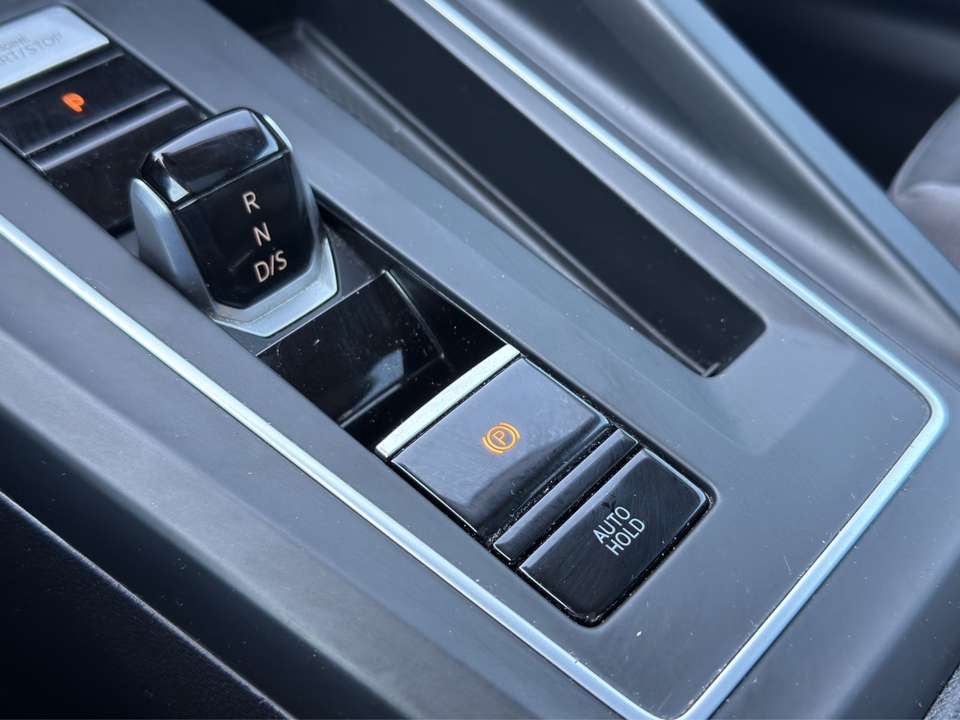 Volkswagen Golf Variant - Imagem 14