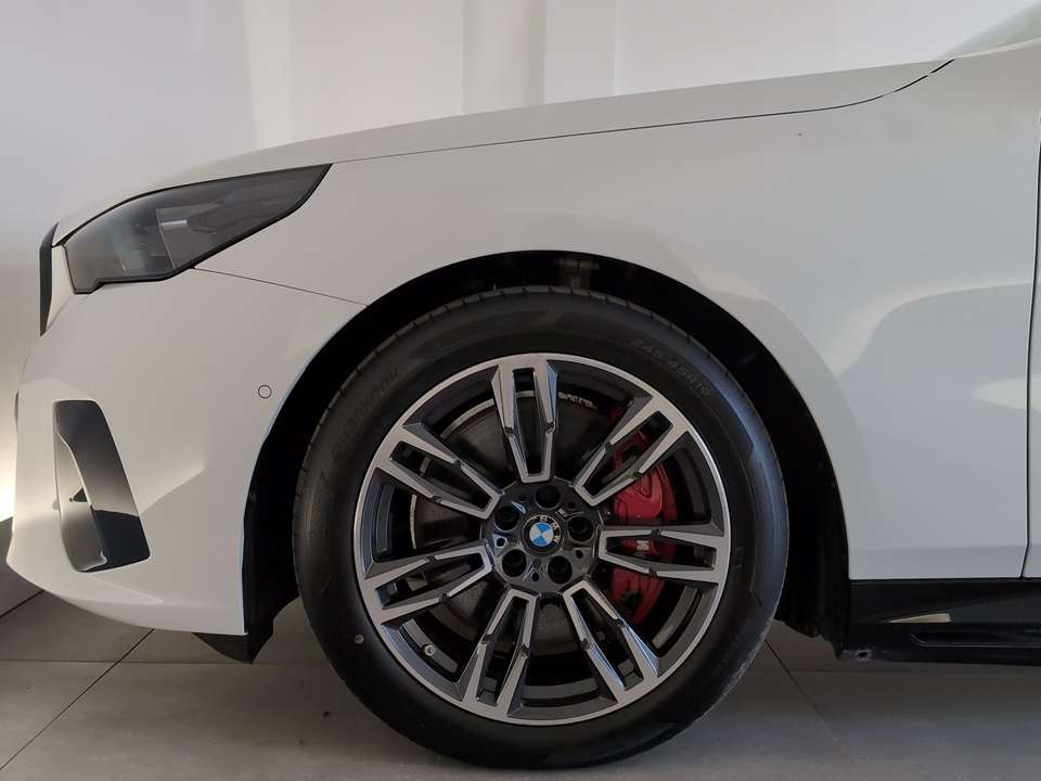 BMW i5 - Imagem 10