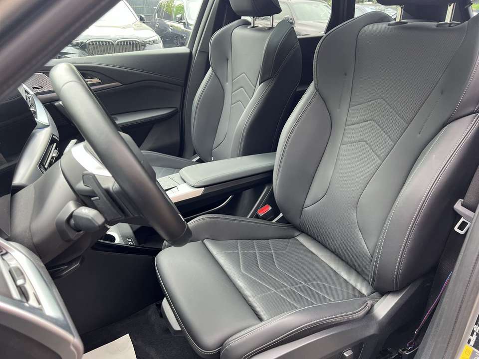 BMW iX1 - Imagem 9