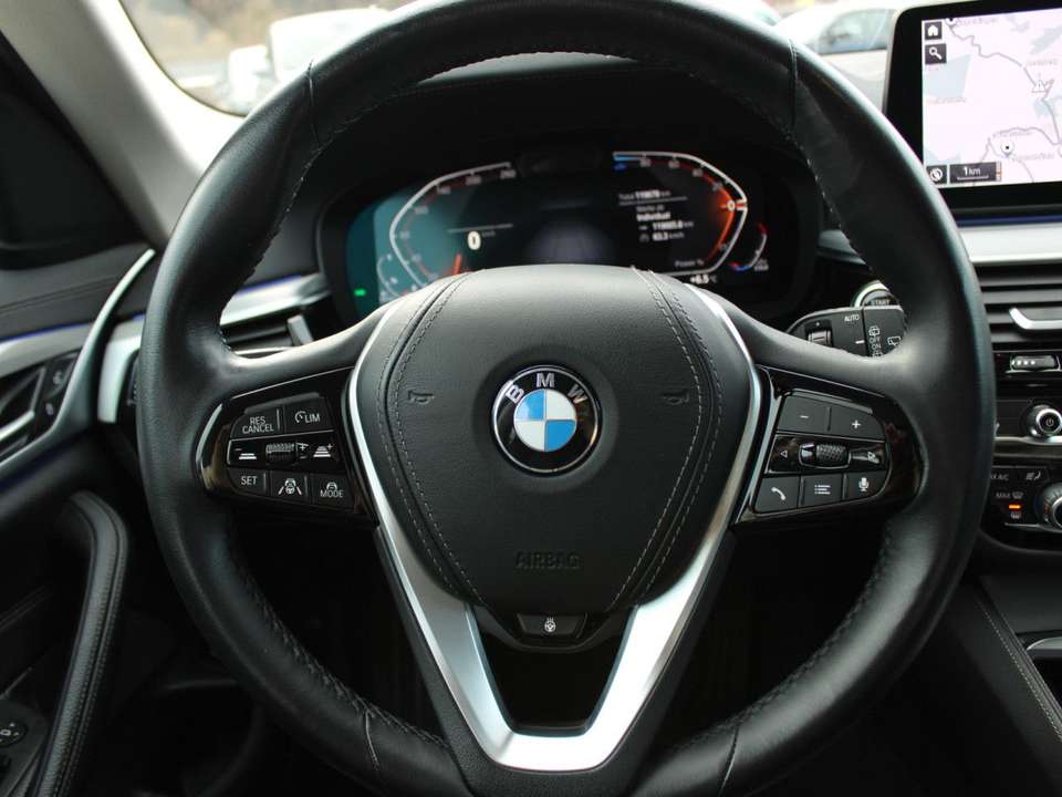 BMW 520 - Imagem 12