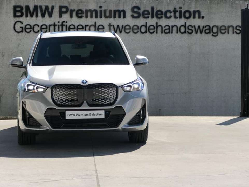 BMW iX1 - Imagem 2