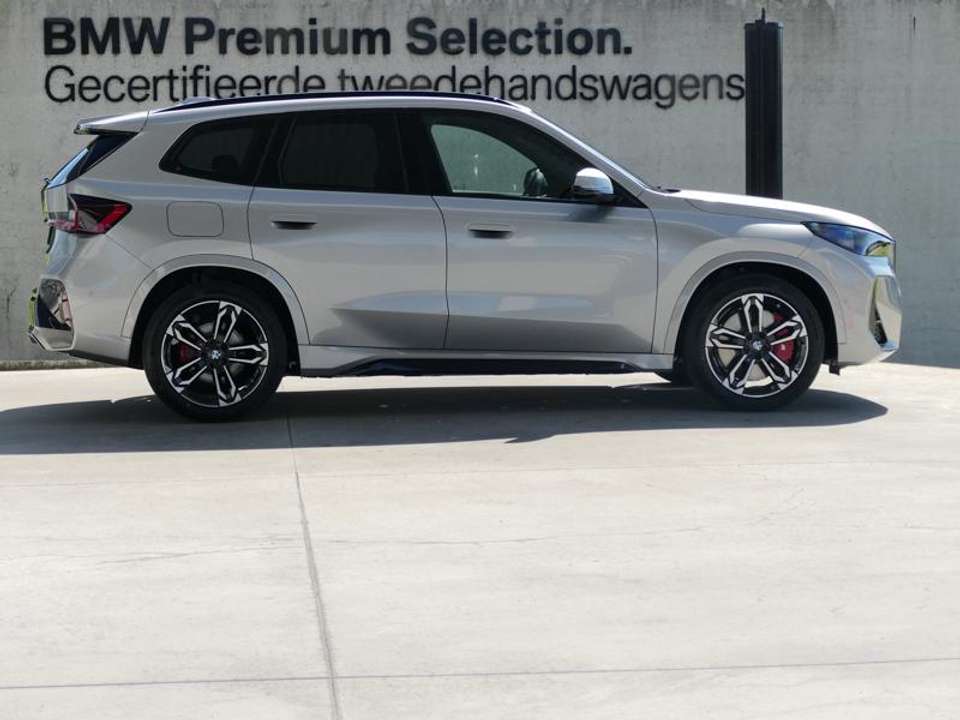 BMW iX1 - Imagem 3
