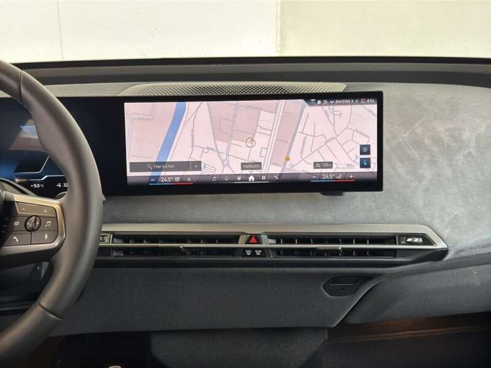 BMW iX - Imagem 7