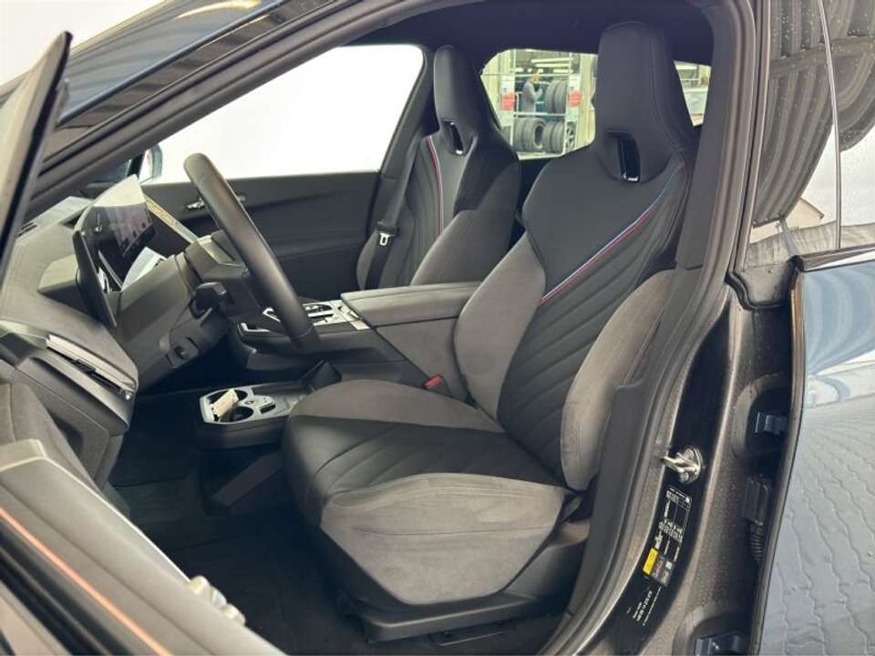 BMW iX - Imagem 9