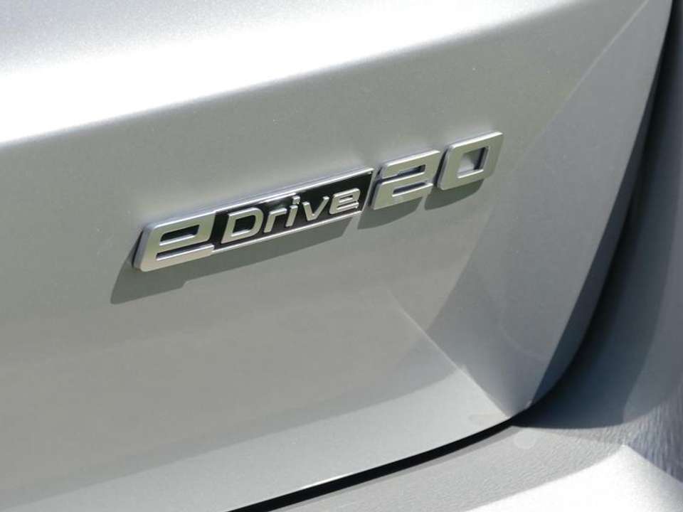 BMW iX1 - Imagem 10
