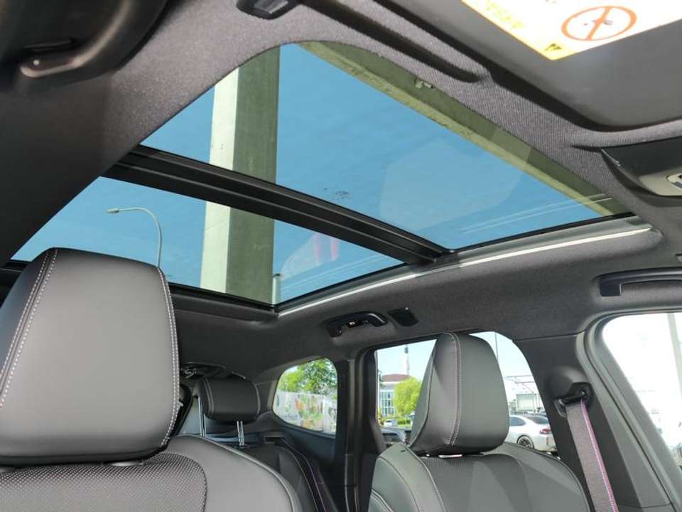 BMW iX1 - Imagem 11