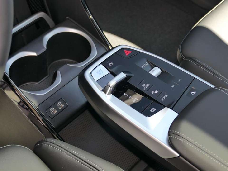 BMW iX1 - Imagem 14
