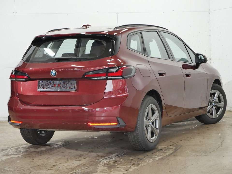 BMW 220 - Imagem 8