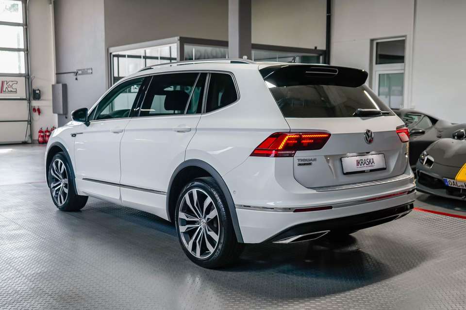 Volkswagen Tiguan Allspace - Imagem 12