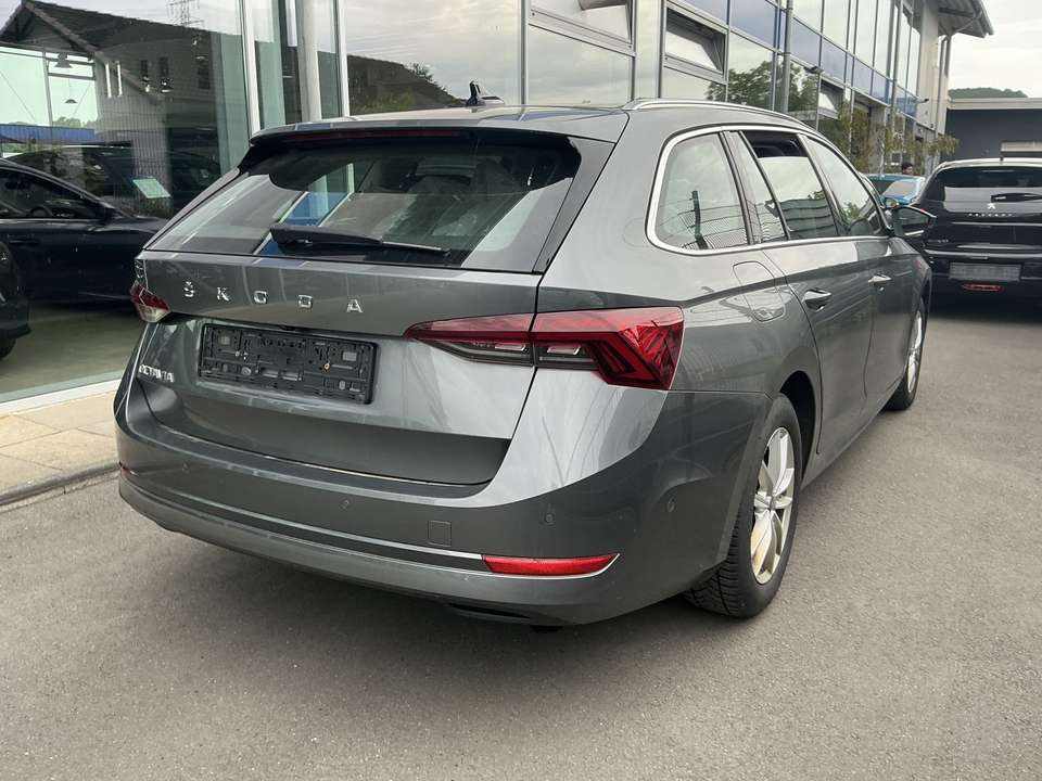 Skoda Octavia - Imagem 2