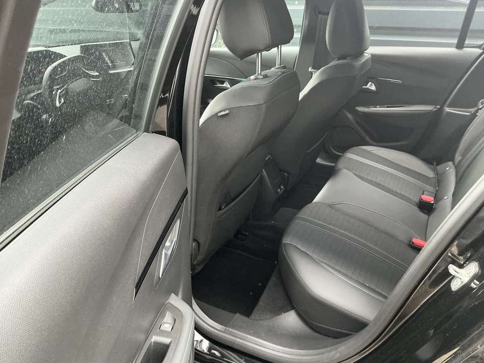 Peugeot e-208 - Imagem 6