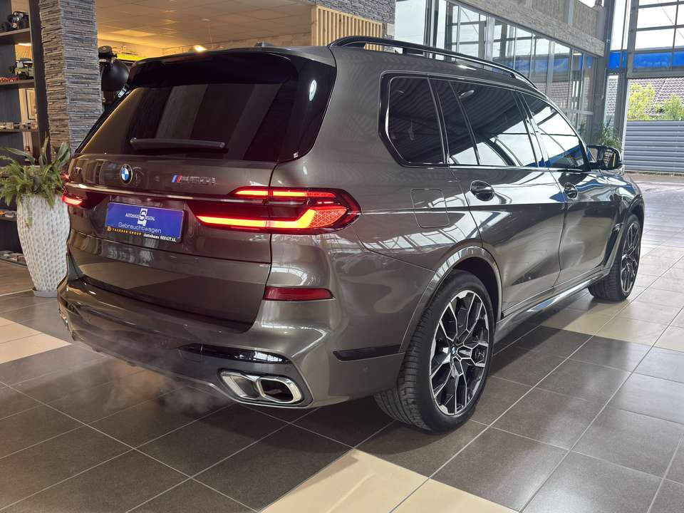 BMW X7 M - Imagem 6