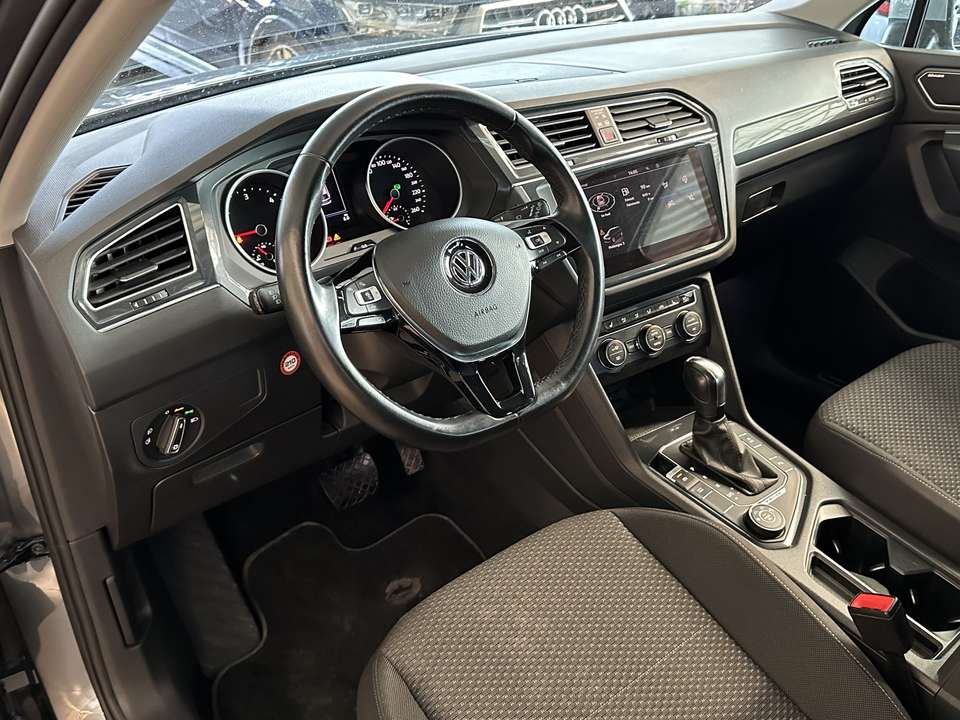 Volkswagen Tiguan Allspace - Imagem 12