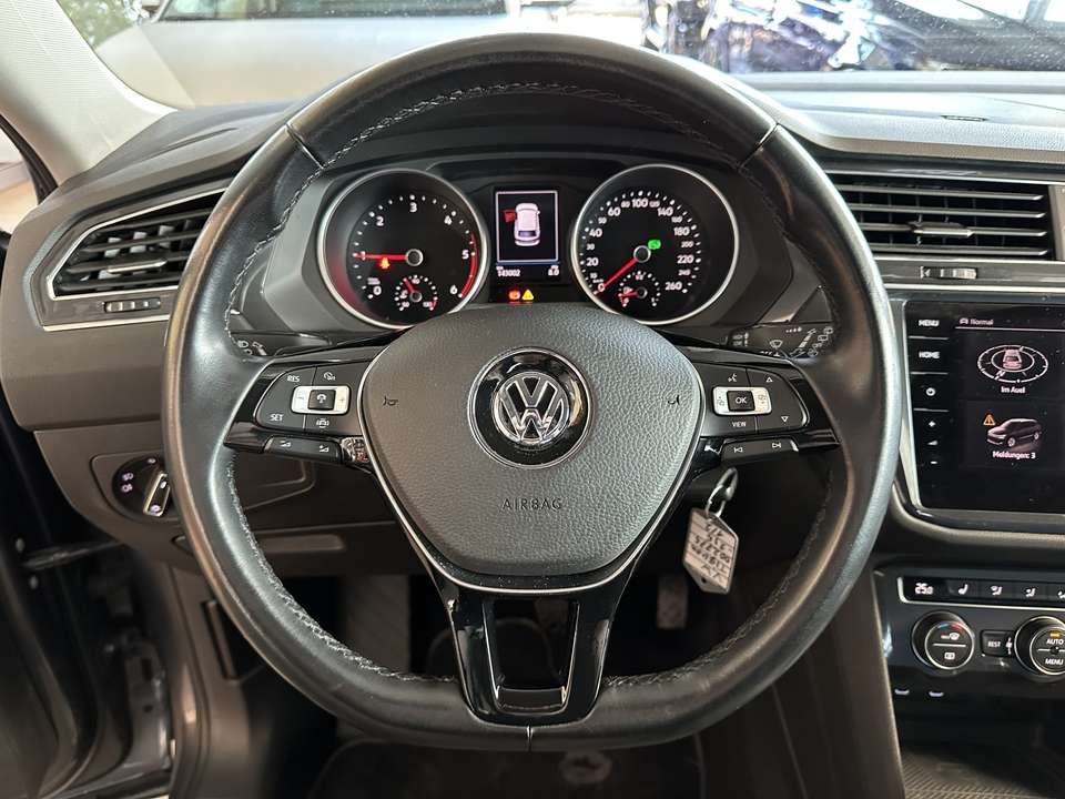 Volkswagen Tiguan Allspace - Imagem 14