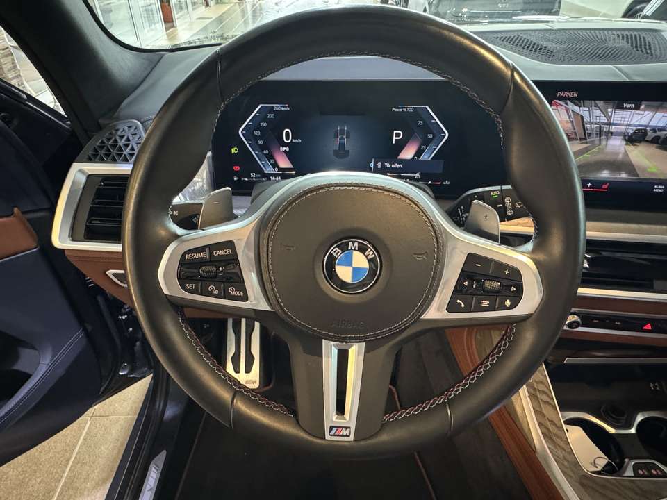 BMW X7 M - Imagem 12