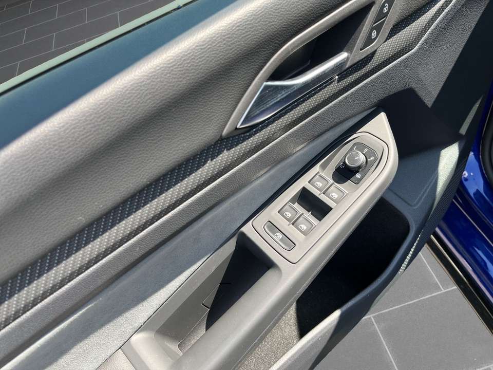 Volkswagen Golf - Imagem 13