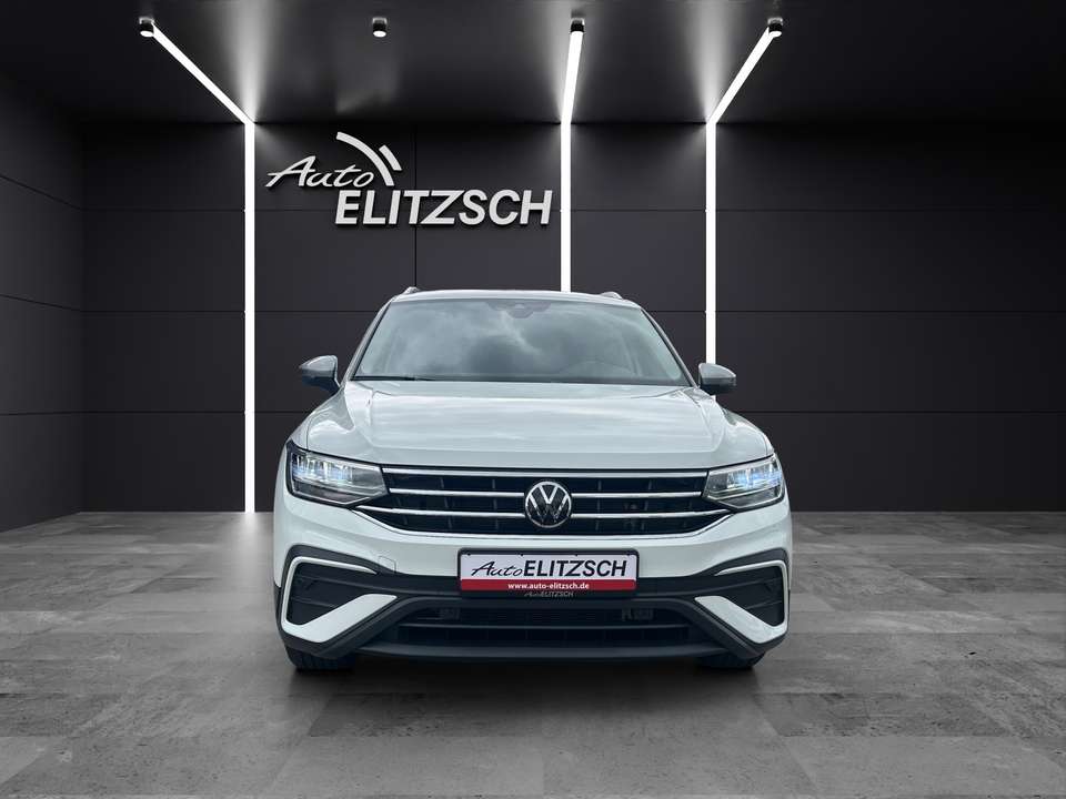 Volkswagen Tiguan Allspace - Imagem 8