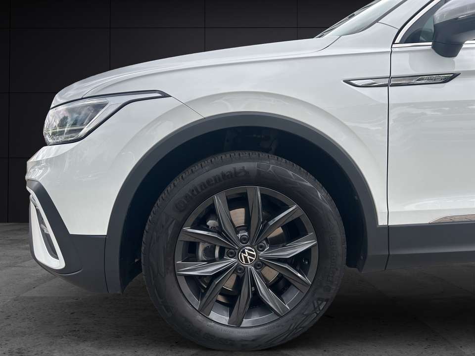 Volkswagen Tiguan Allspace - Imagem 9