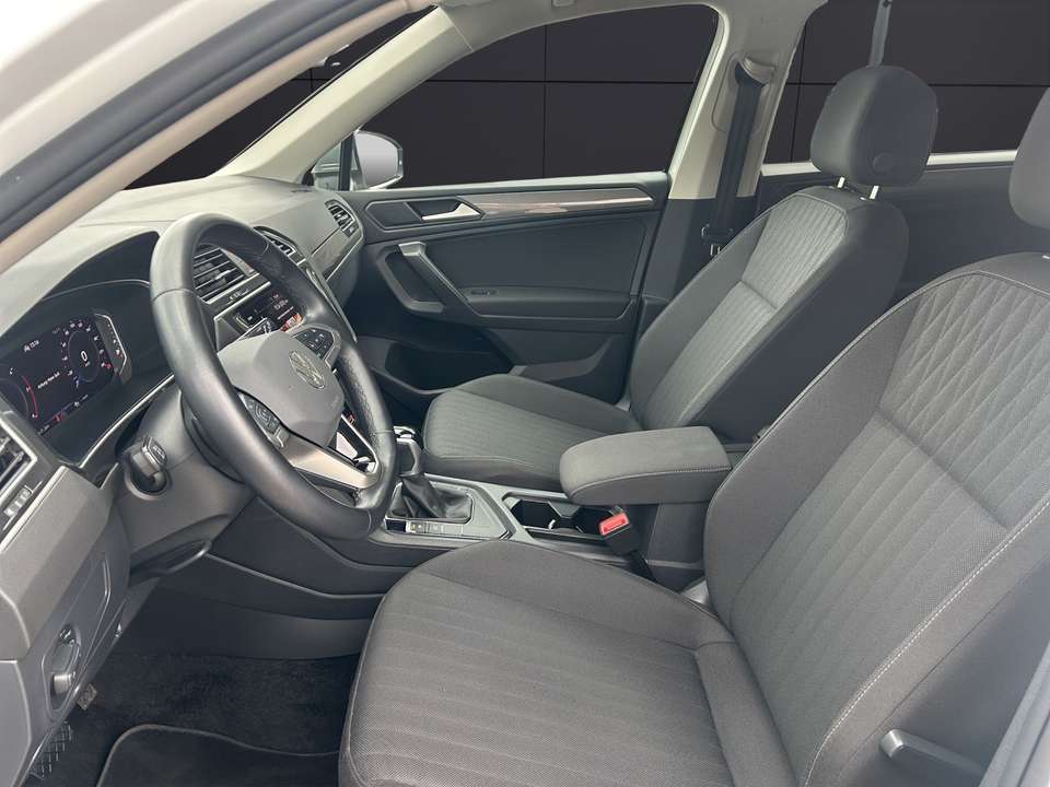 Volkswagen Tiguan Allspace - Imagem 10