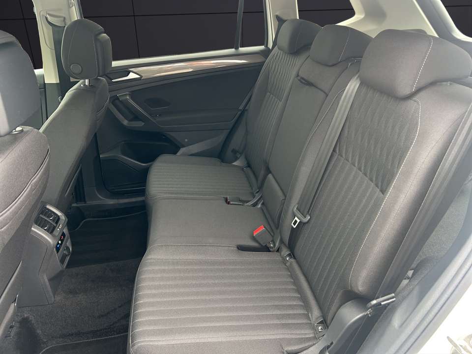 Volkswagen Tiguan Allspace - Imagem 11