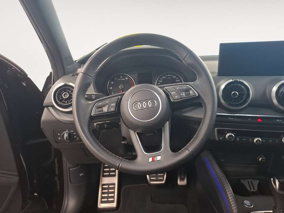 Audi Q2 - Imagem 11