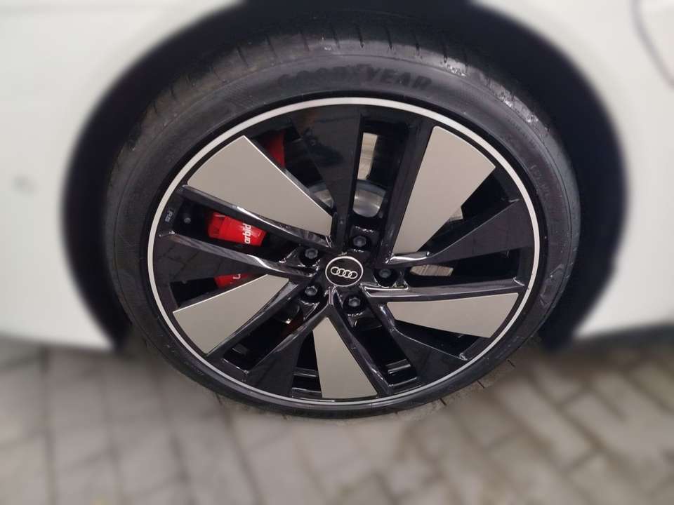 Audi RS e-tron GT - Imagem 3