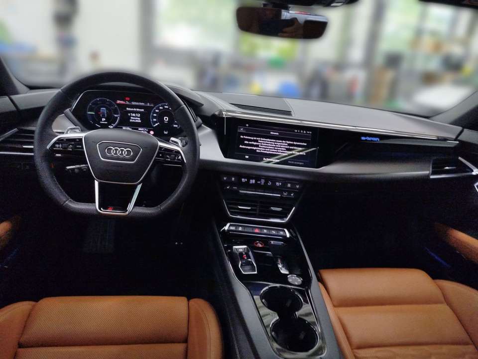 Audi RS e-tron GT - Imagem 11
