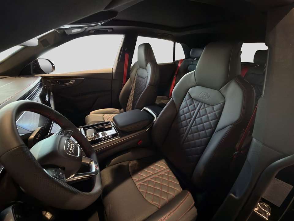 Audi Q8 - Imagem 12