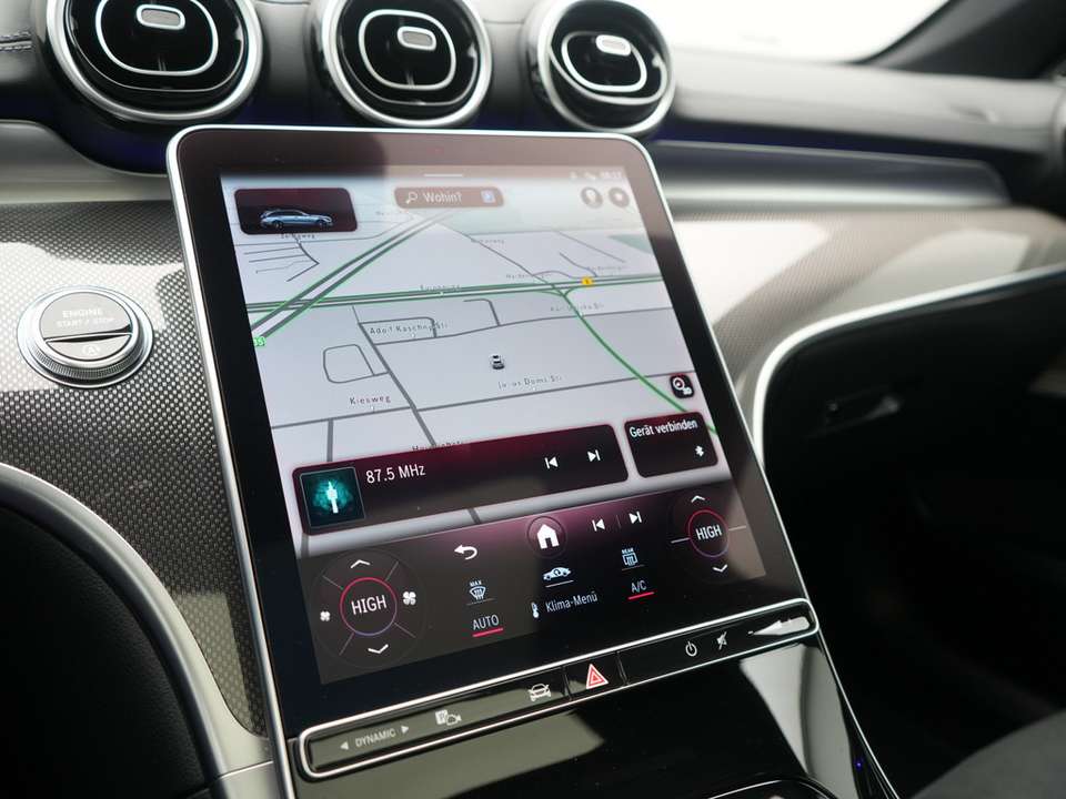Mercedes-Benz C 300 - Imagem 11