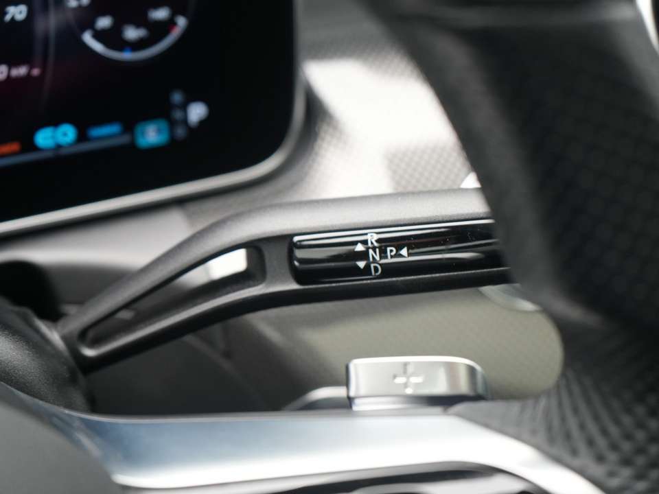 Mercedes-Benz C 300 - Imagem 10