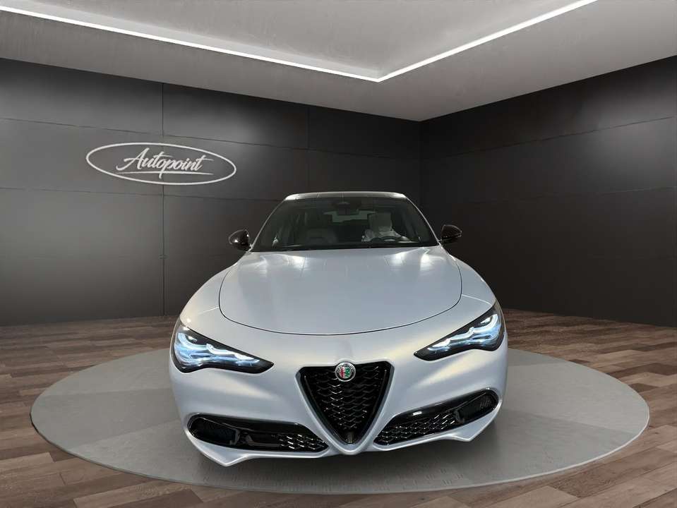 Alfa Romeo Stelvio - Imagem 2