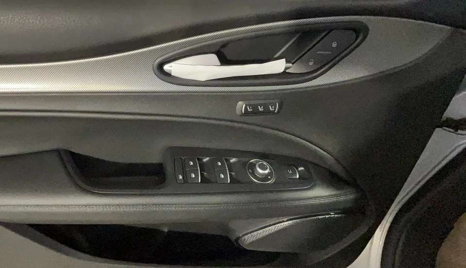 Alfa Romeo Stelvio - Imagem 10