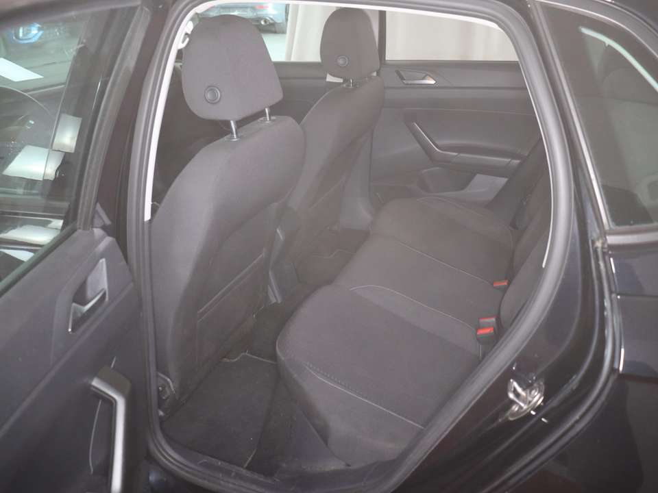 Volkswagen Polo - Imagem 14