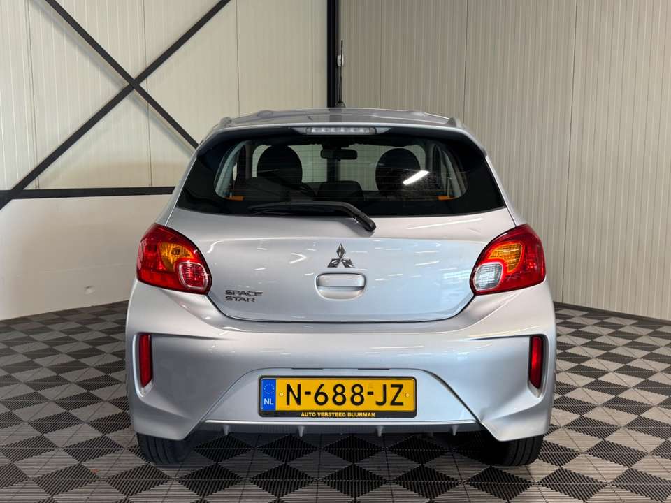 Mitsubishi Space Star - Imagem 9