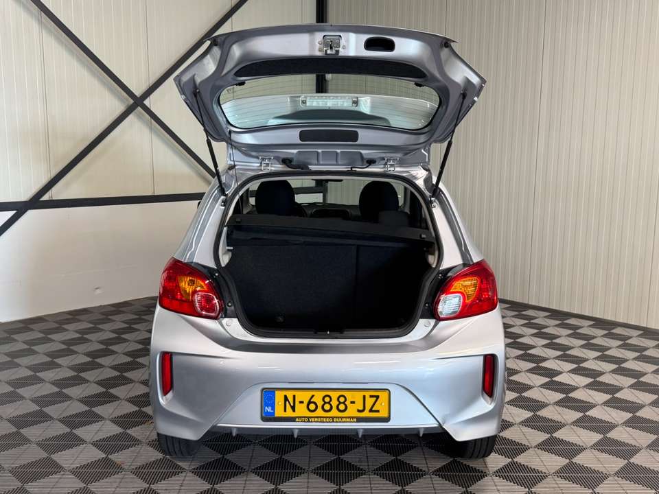 Mitsubishi Space Star - Imagem 10
