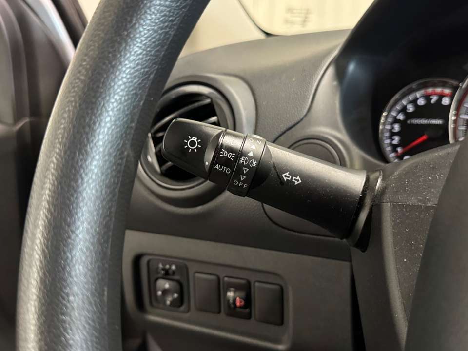 Mitsubishi Space Star - Imagem 14